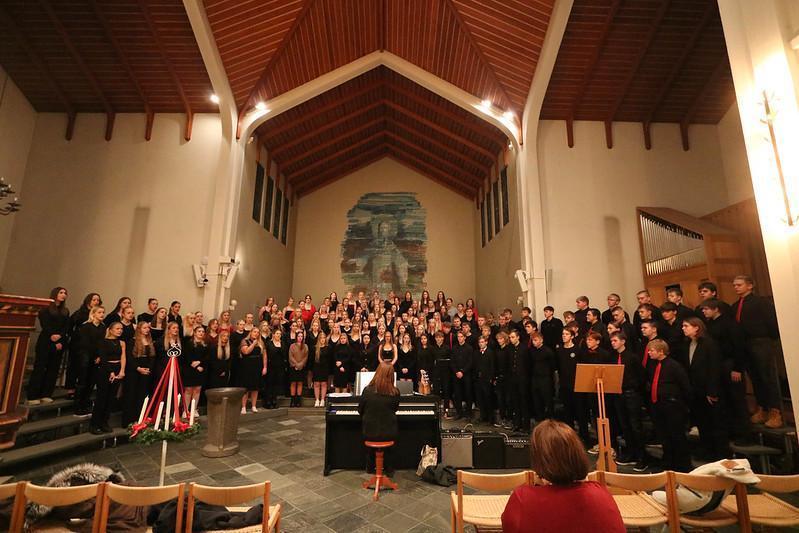 Jólatónleikar kórs ML